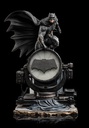 BATMAN Zack Snyder’s Justice League - Batman on Batsignal Deluxe 1:10 Scale Statue