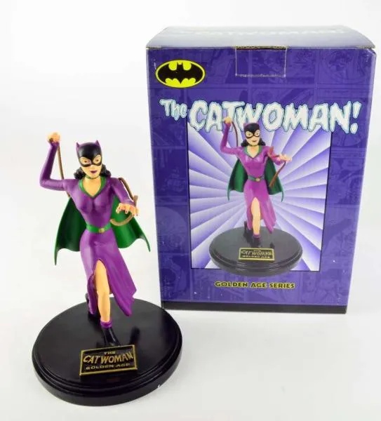 DC Comics - Golden Age Catwoman Statue by Dave Grossman