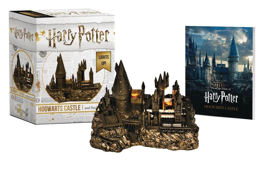 HARRY POTTER HOGWARTS CASTLE & STICKER KIT