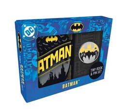 [9798337403328] DC COMICS BATMAN TINY BOOK AND PIN SET